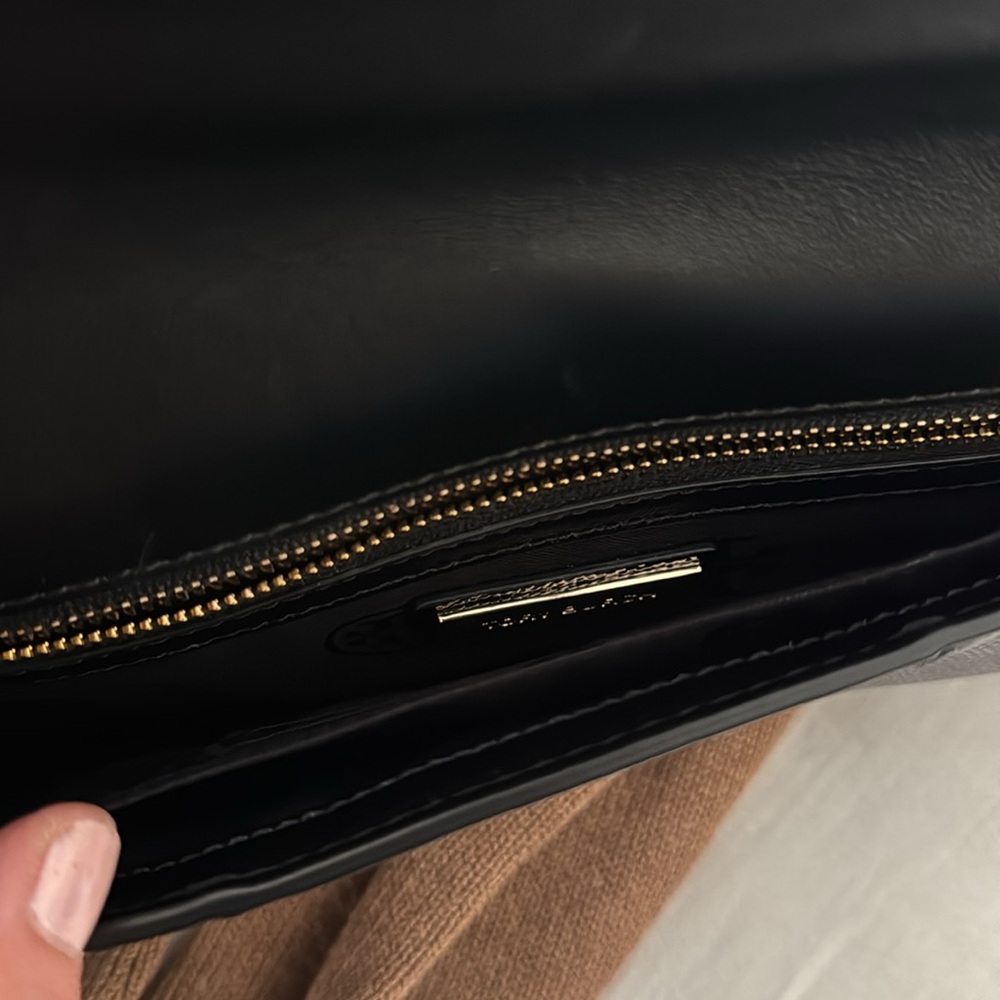 Tory Burch Clutch 10x5 - Picture 5 of 9